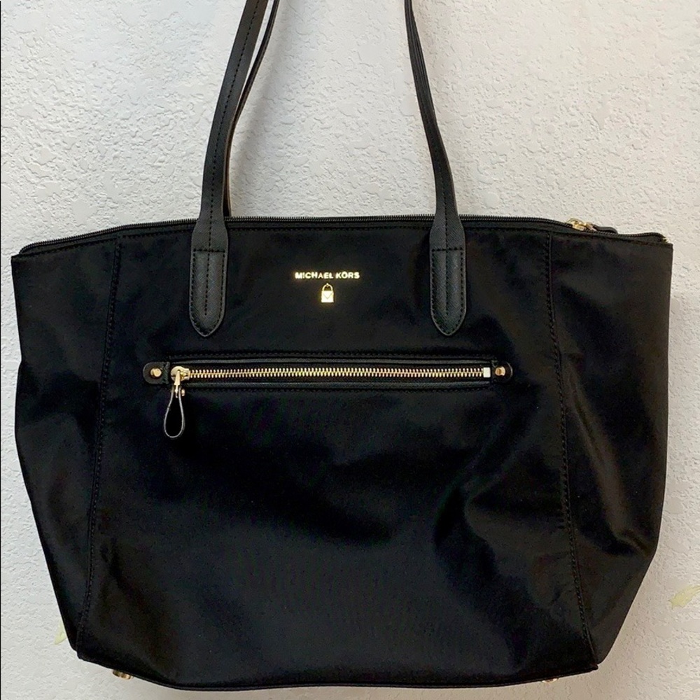 MICHAEL Michael Kors Kelsey Large Top-Zip Tote